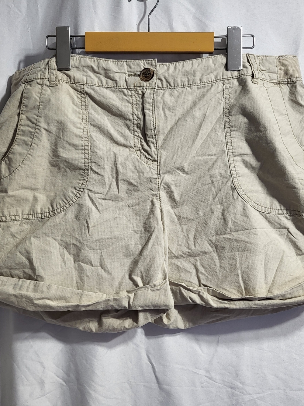 CLEARANCE  Tommy Hilfiger Cream Roll-Hem Women's Shorts, Size 14